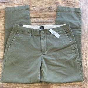 NWT J. Crew 770 straight khaki chino
